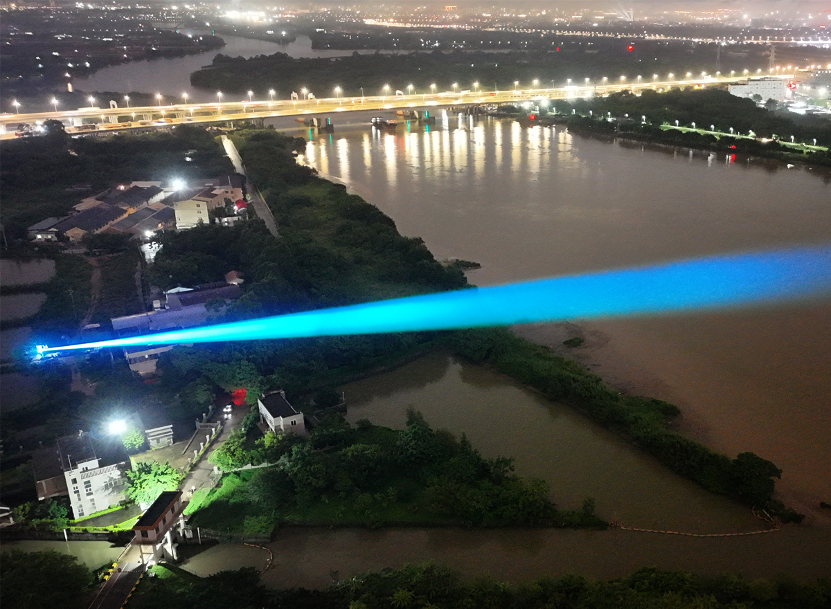 Outdoor Waterproof Laser Beam Moving Head Light 5 Outdoor Waterproof Laser Beam Moving Head Light 5